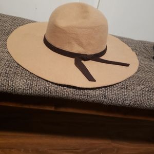 Womens winter floppy hat